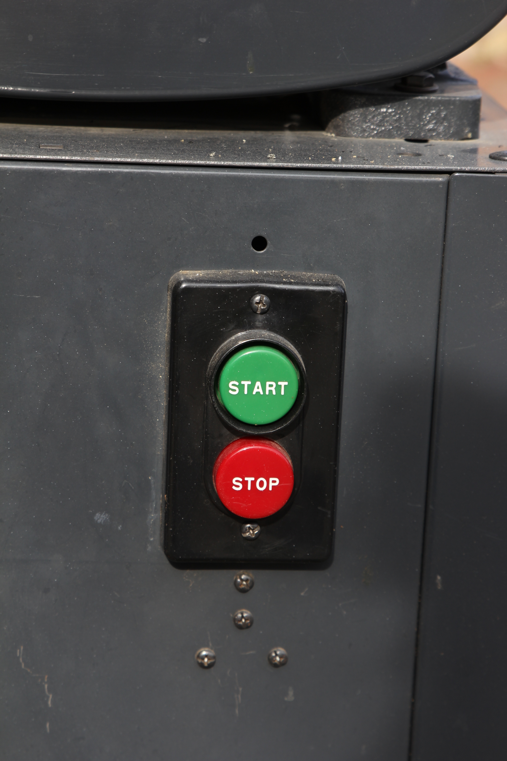 AMT 14" Stationary Band Saw