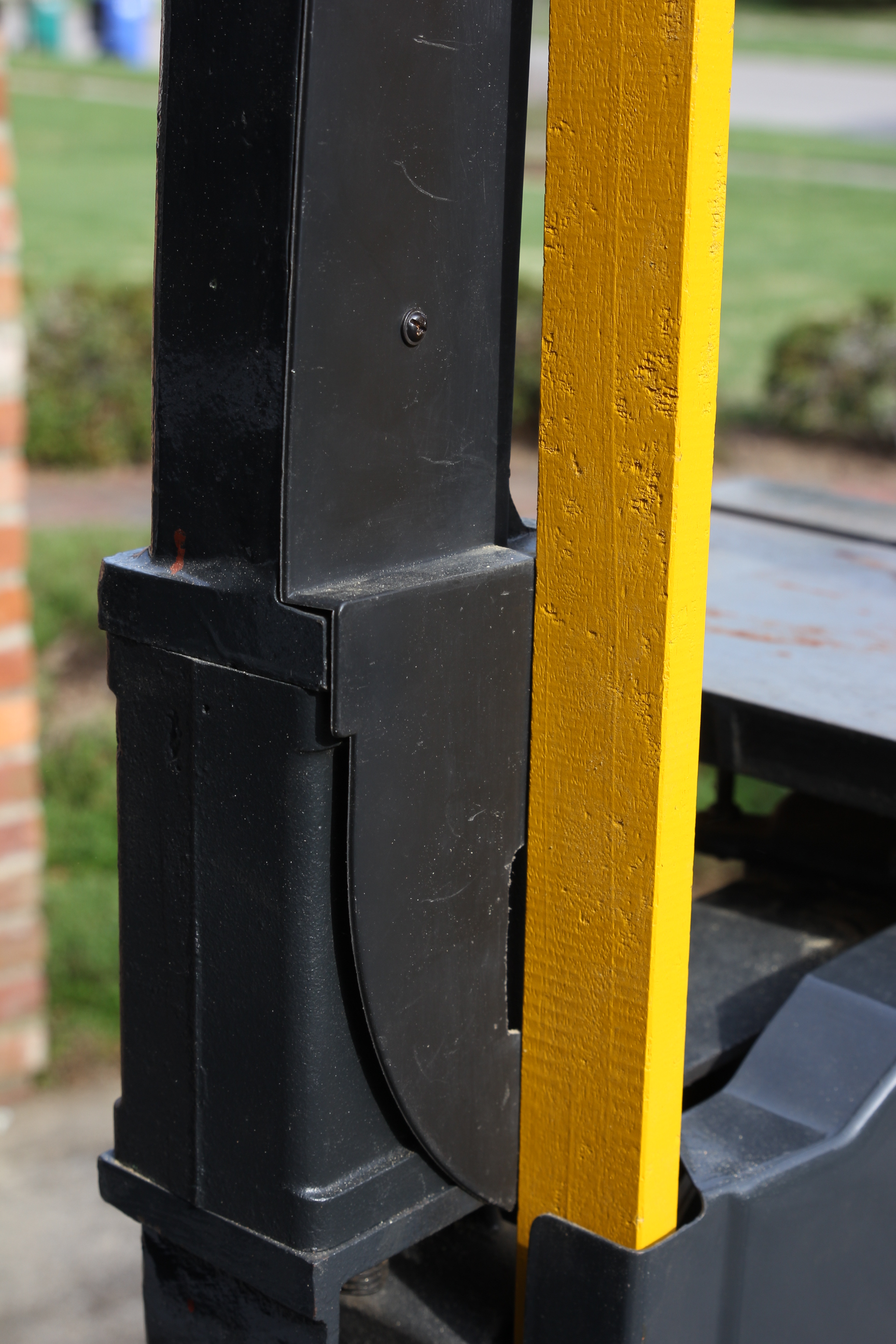 AMT 14" Stationary Band Saw