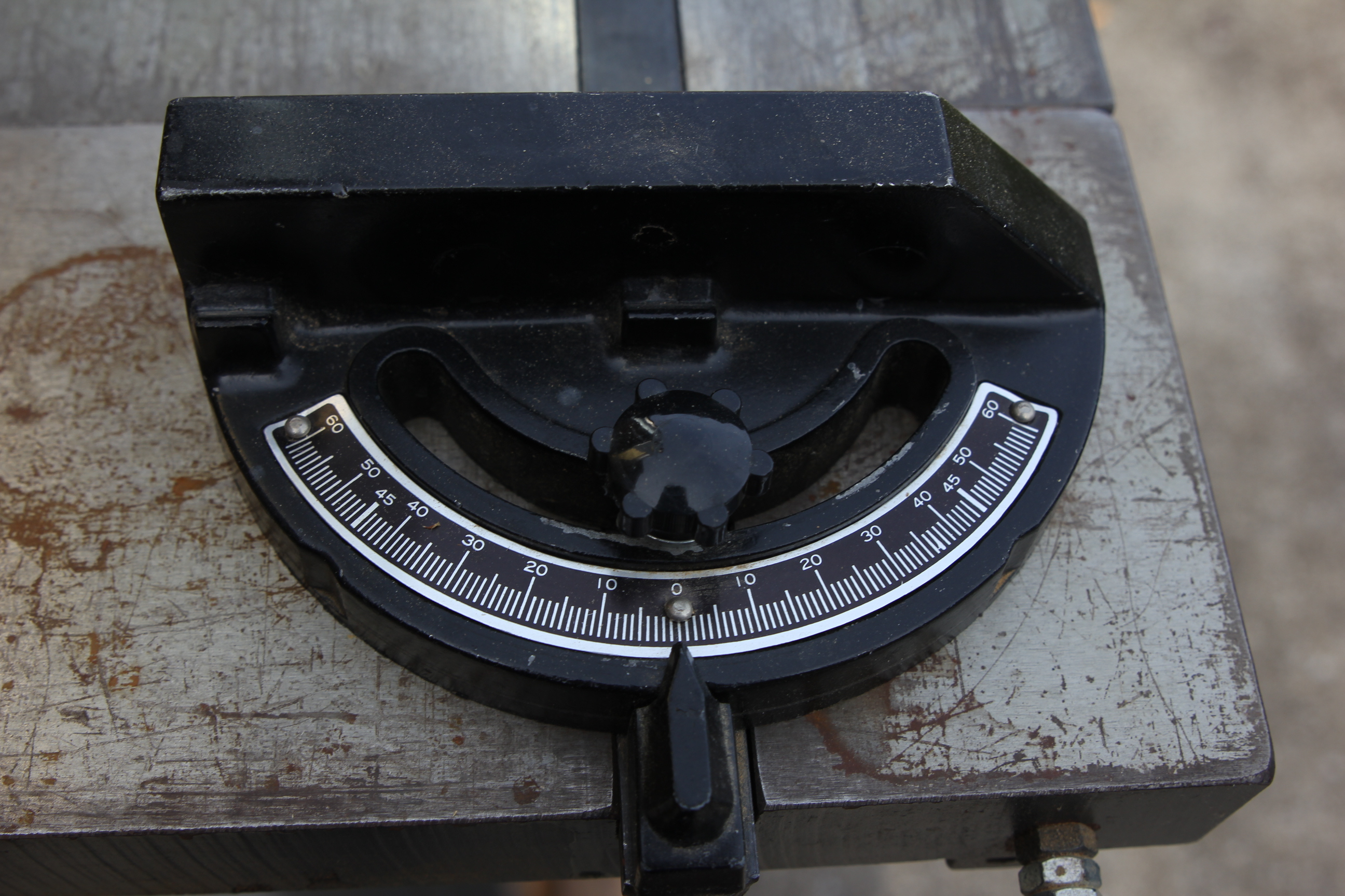 AMT 14" Stationary Band Saw