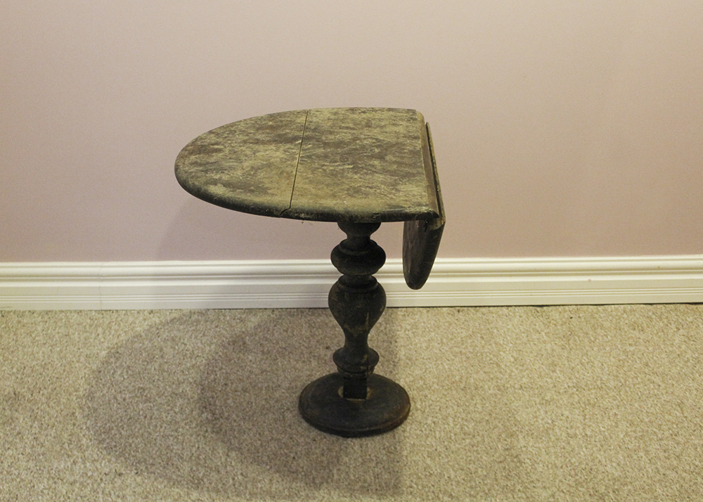 Antique Pine Round Drop-Leaf Table