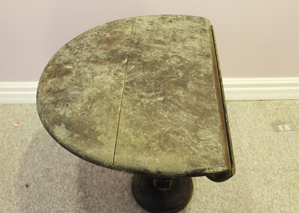 Antique Pine Round Drop-Leaf Table