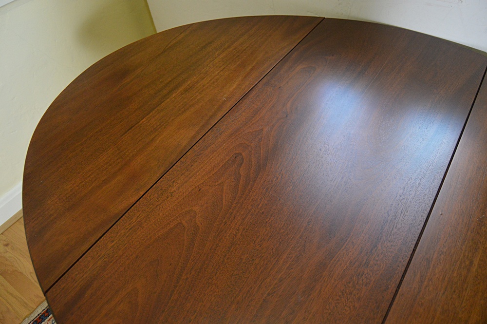 The Bartley Collection Mahogany Irish Hunt Table