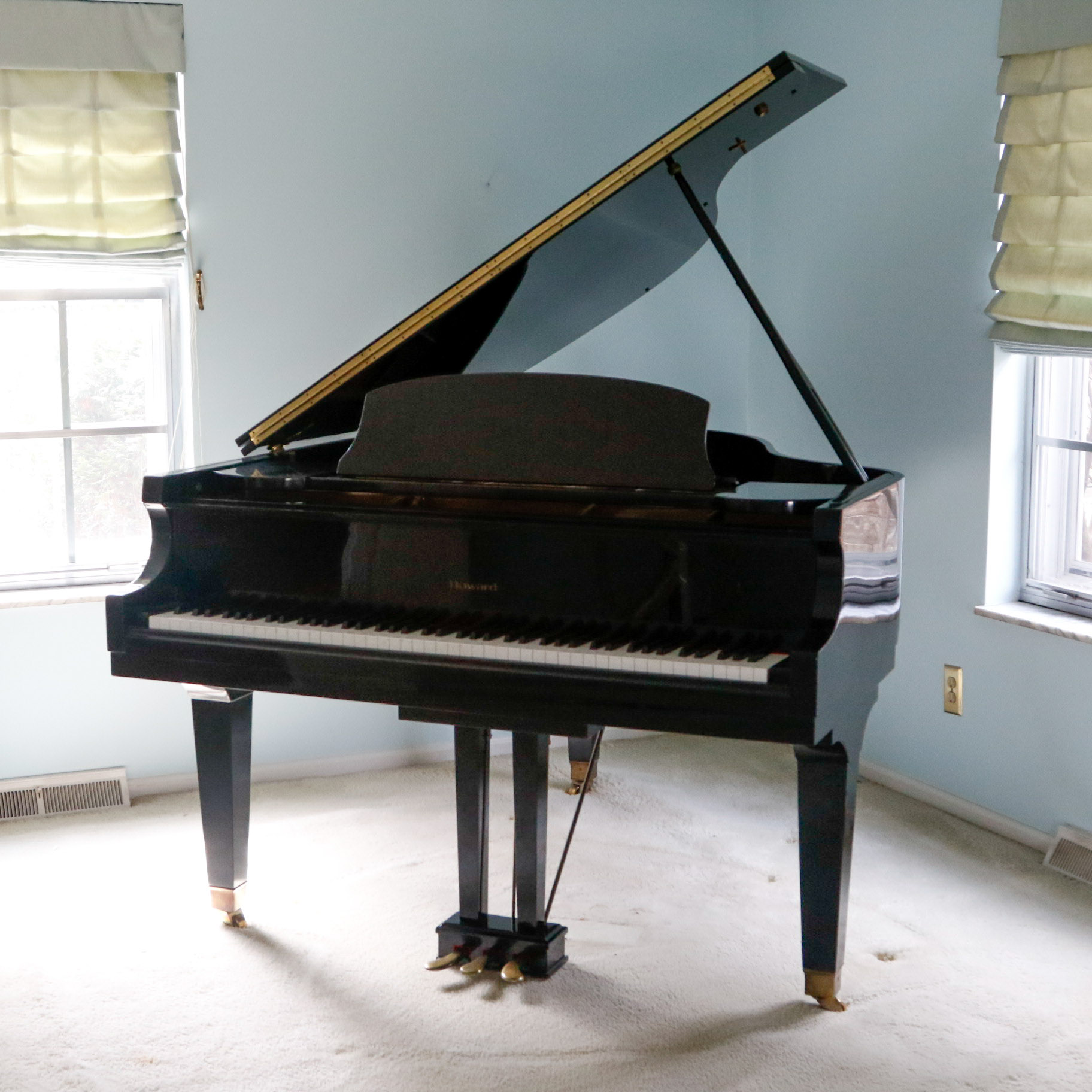 Howard Baldwin Baby Grand Piano