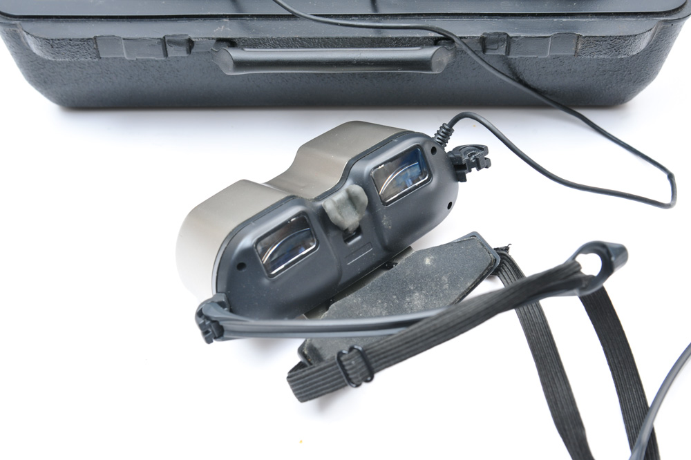 Jordy Low Vision Magnifier and Visual Impaired TV Remote