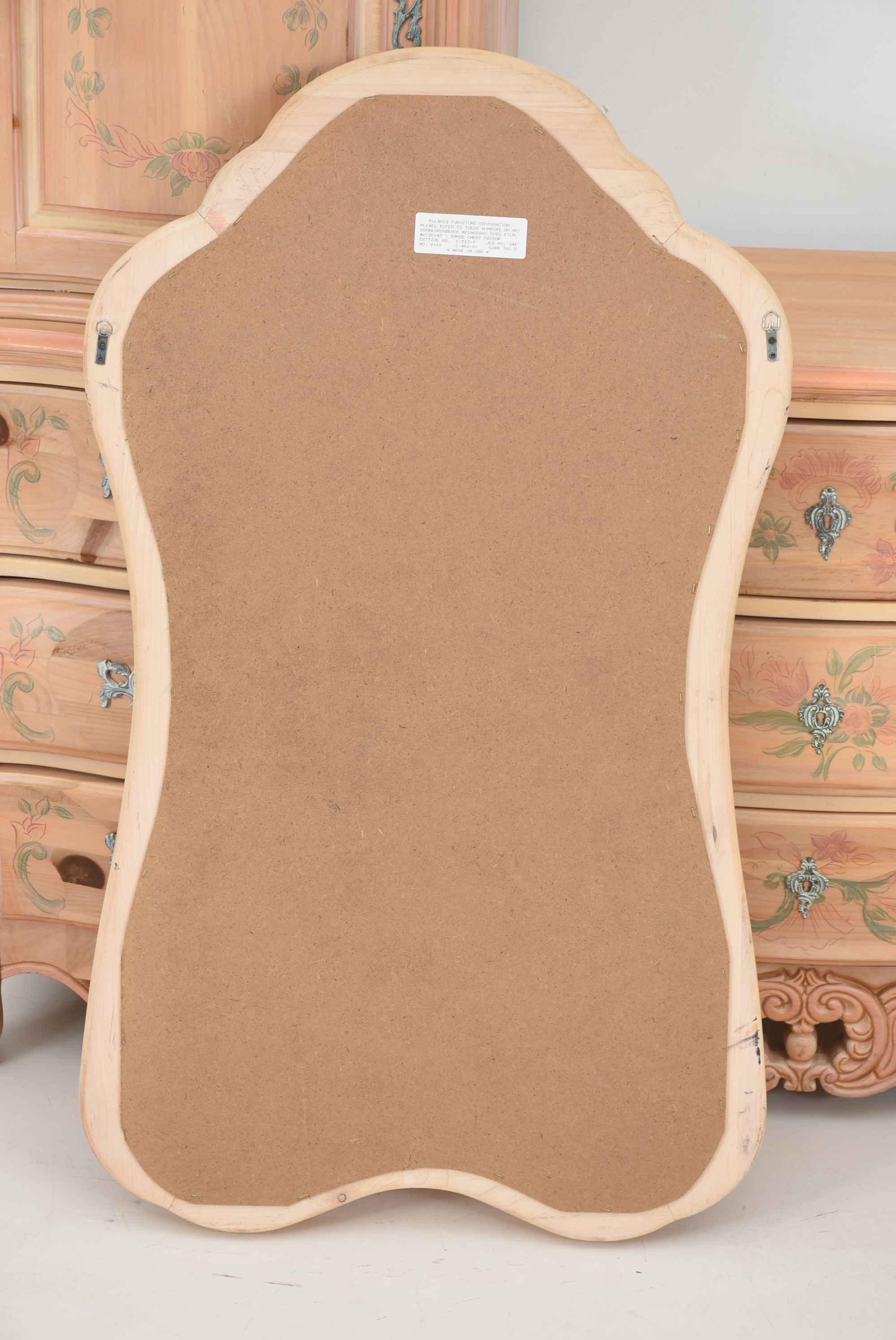 Pulaski Furniture Bombe Style Dresser with Mirror