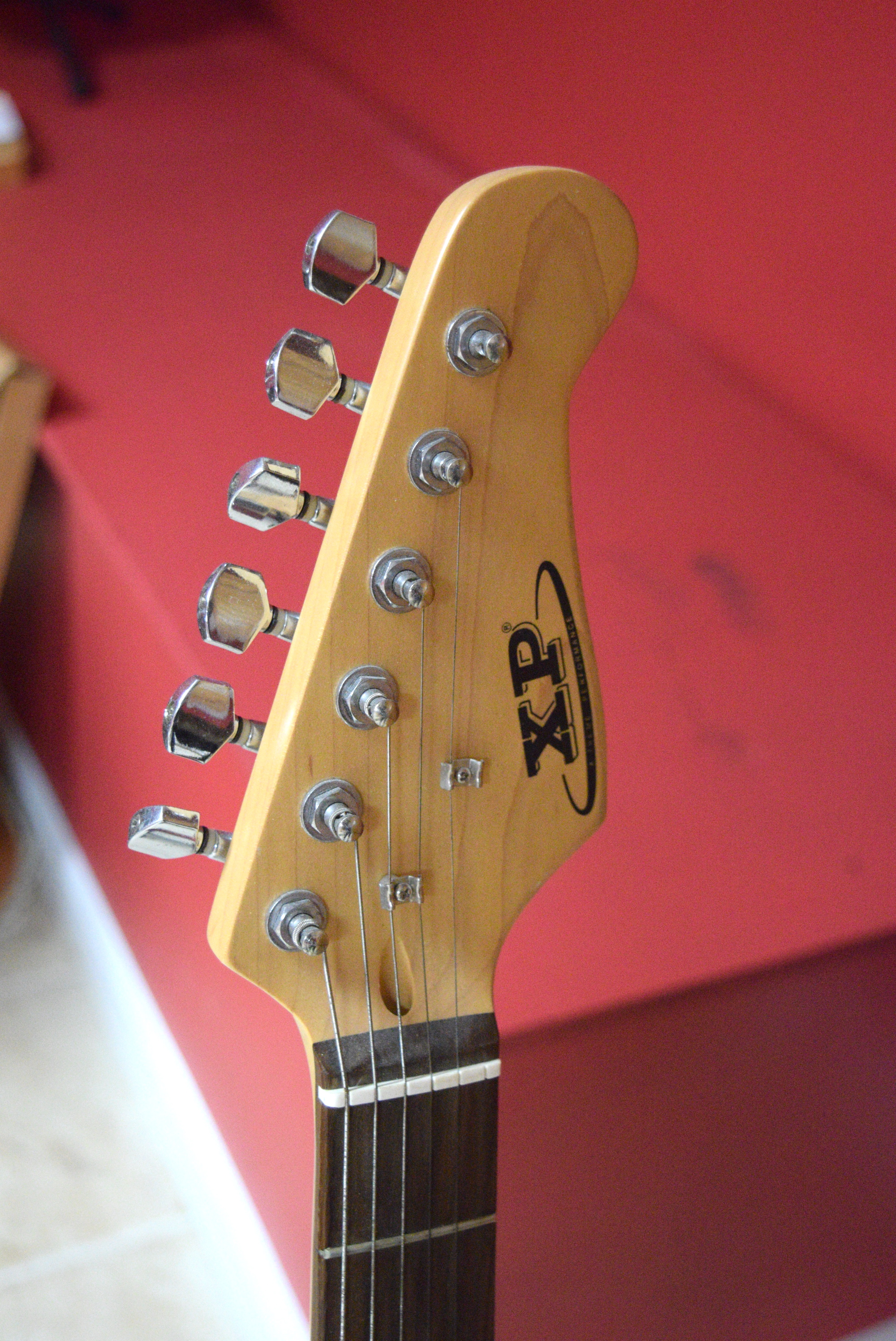 XP Extreme Performance Electric Guitar