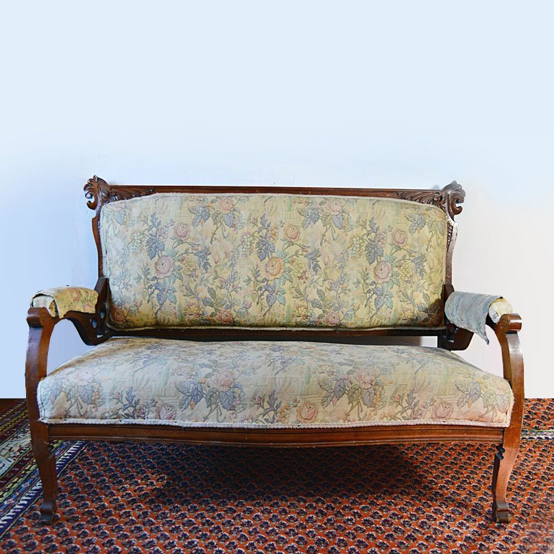 Victorian Walnut Settee