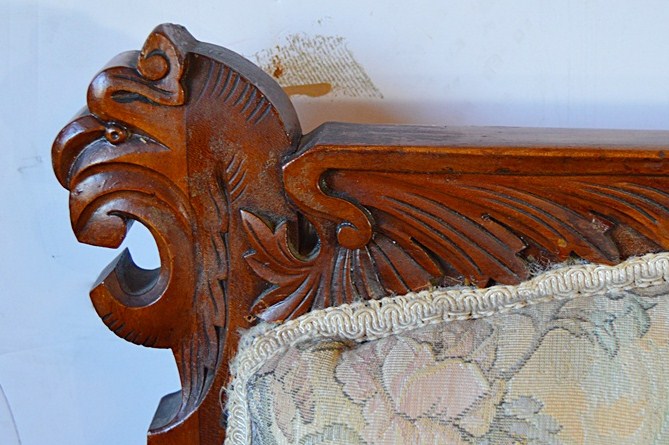 Victorian Walnut Settee