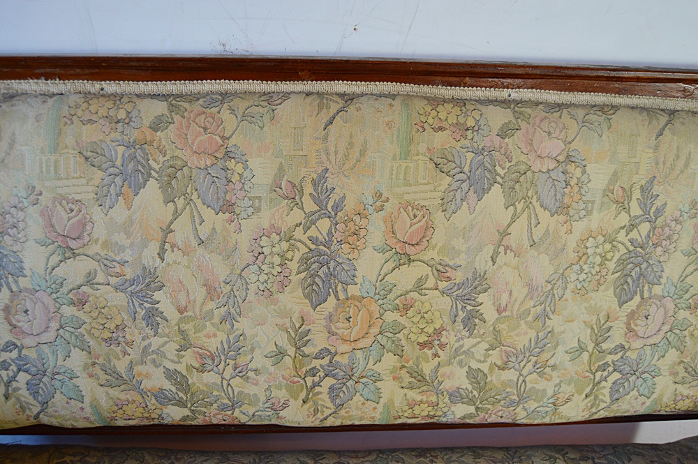 Victorian Walnut Settee