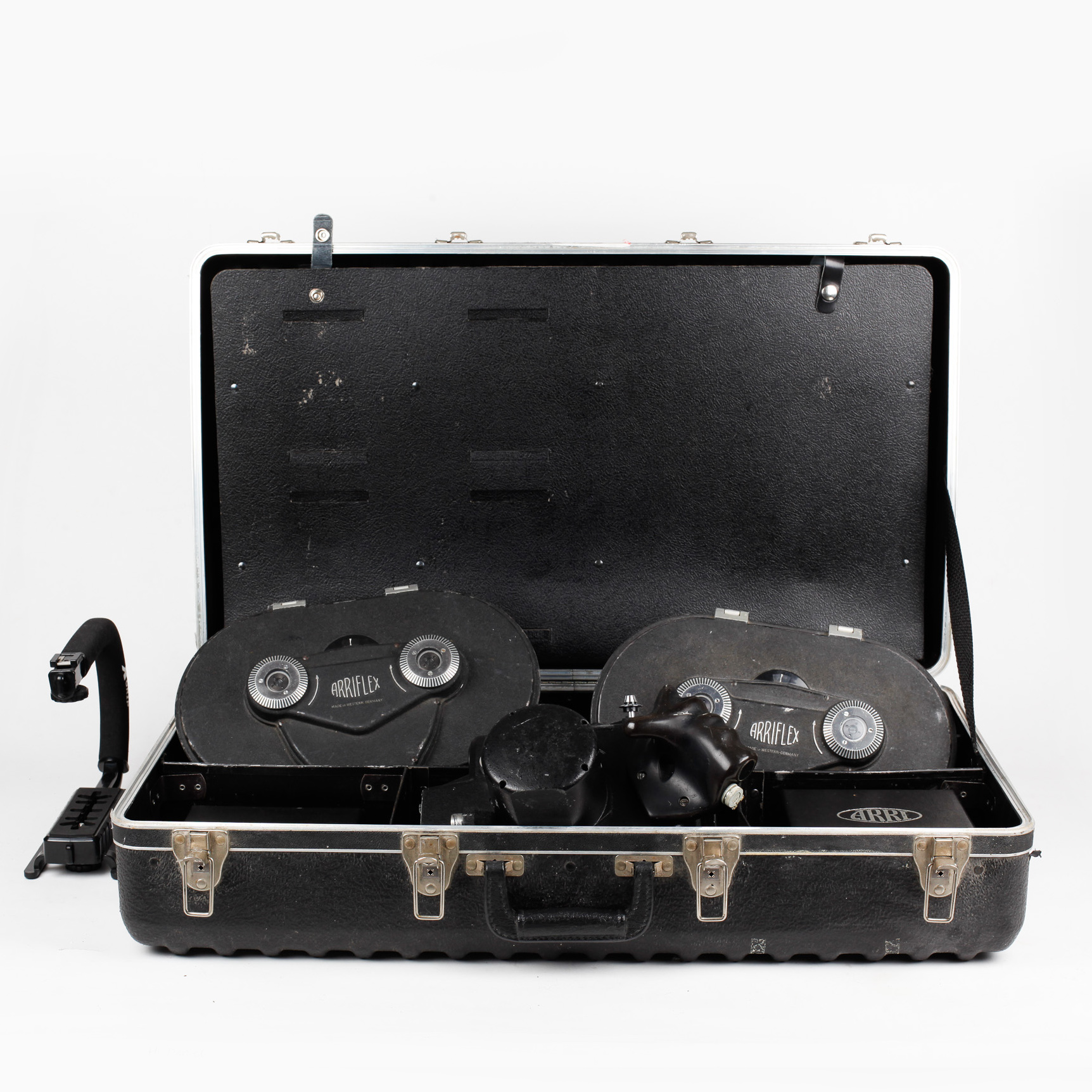 Rare Arriflex 16BL 16mm Video Camera with Accessories