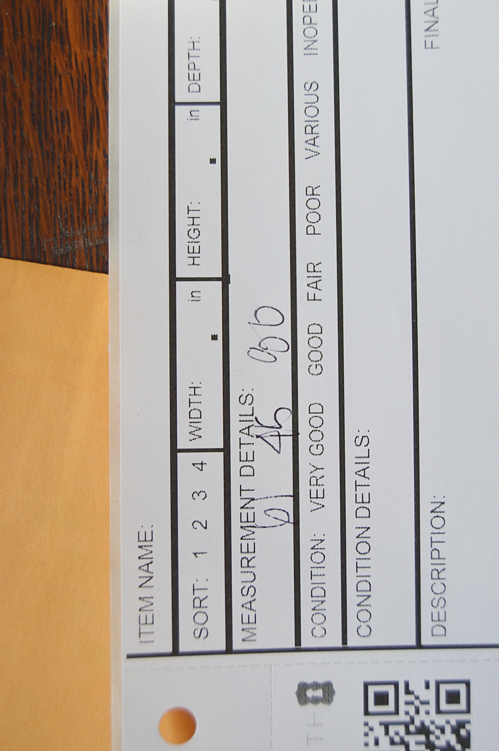 Reproduction Cherry Bed with Crewel Coverlet and Linens