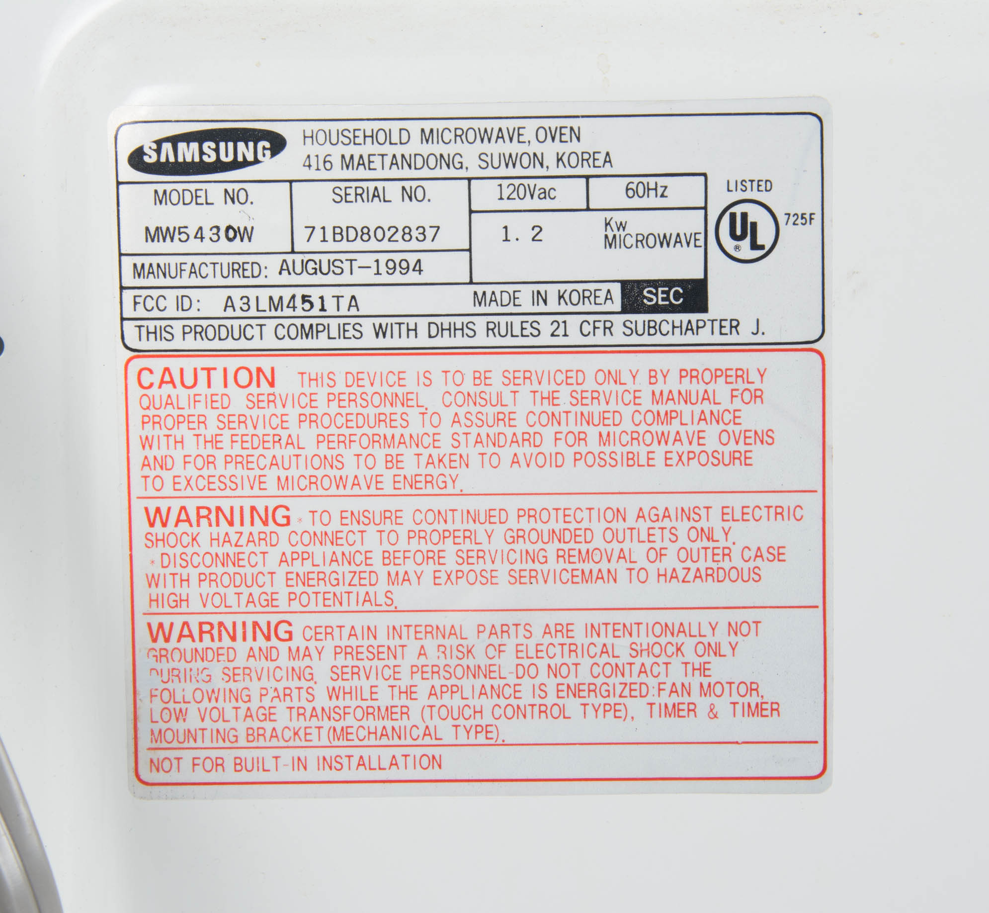 Samsung White 800 Watt 0.9 cu ft Household Microwave Oven with Glass Turntable