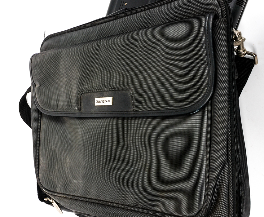 Gateway Laptop with Speakers and Targus Bag