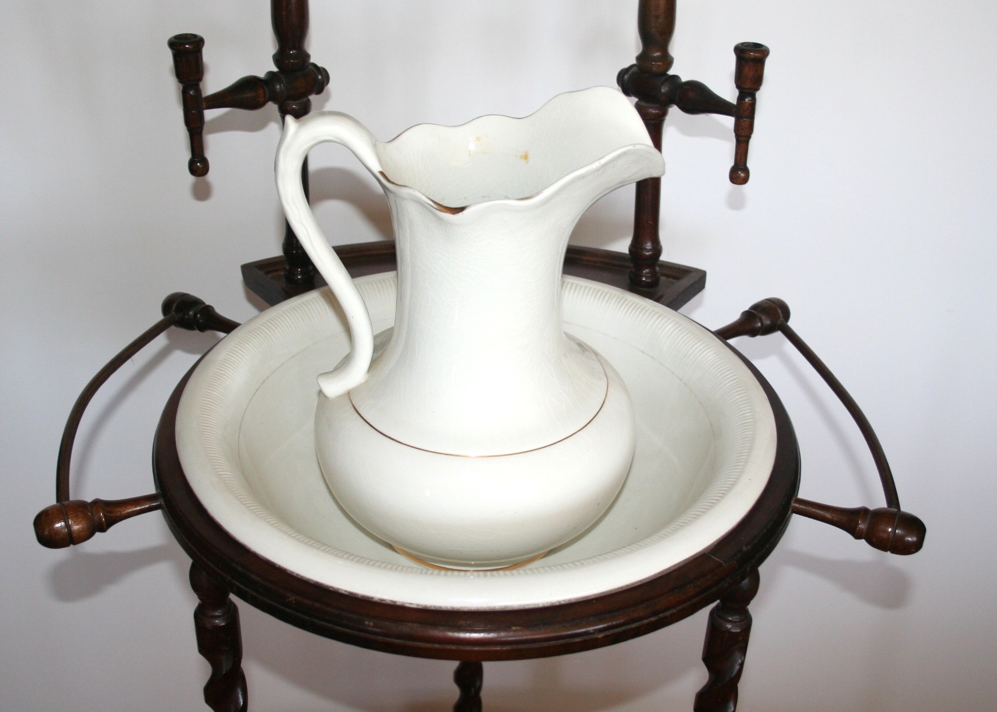 Vintage Victorian Wash Stand