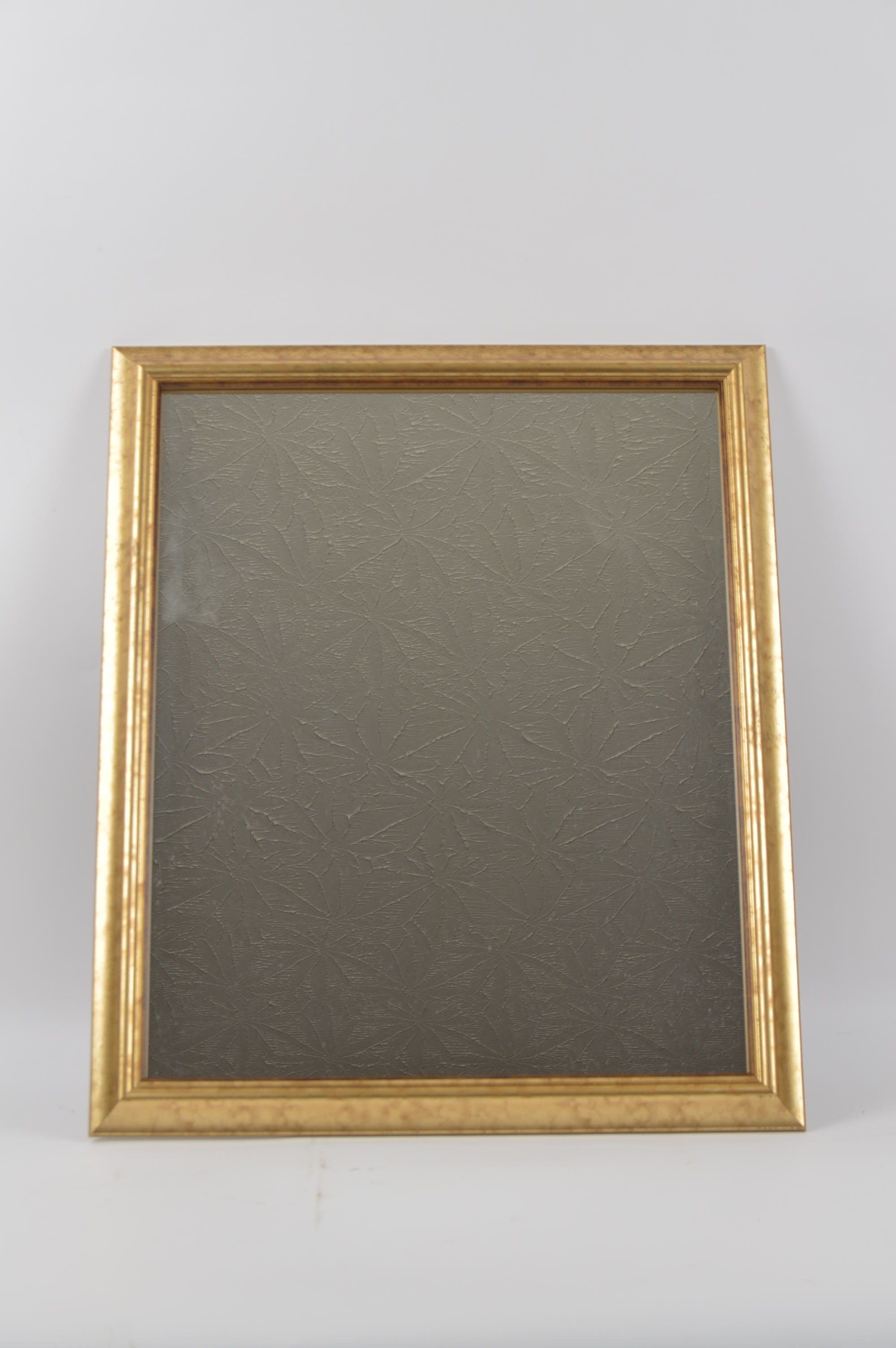 Assortment of Wall Décor