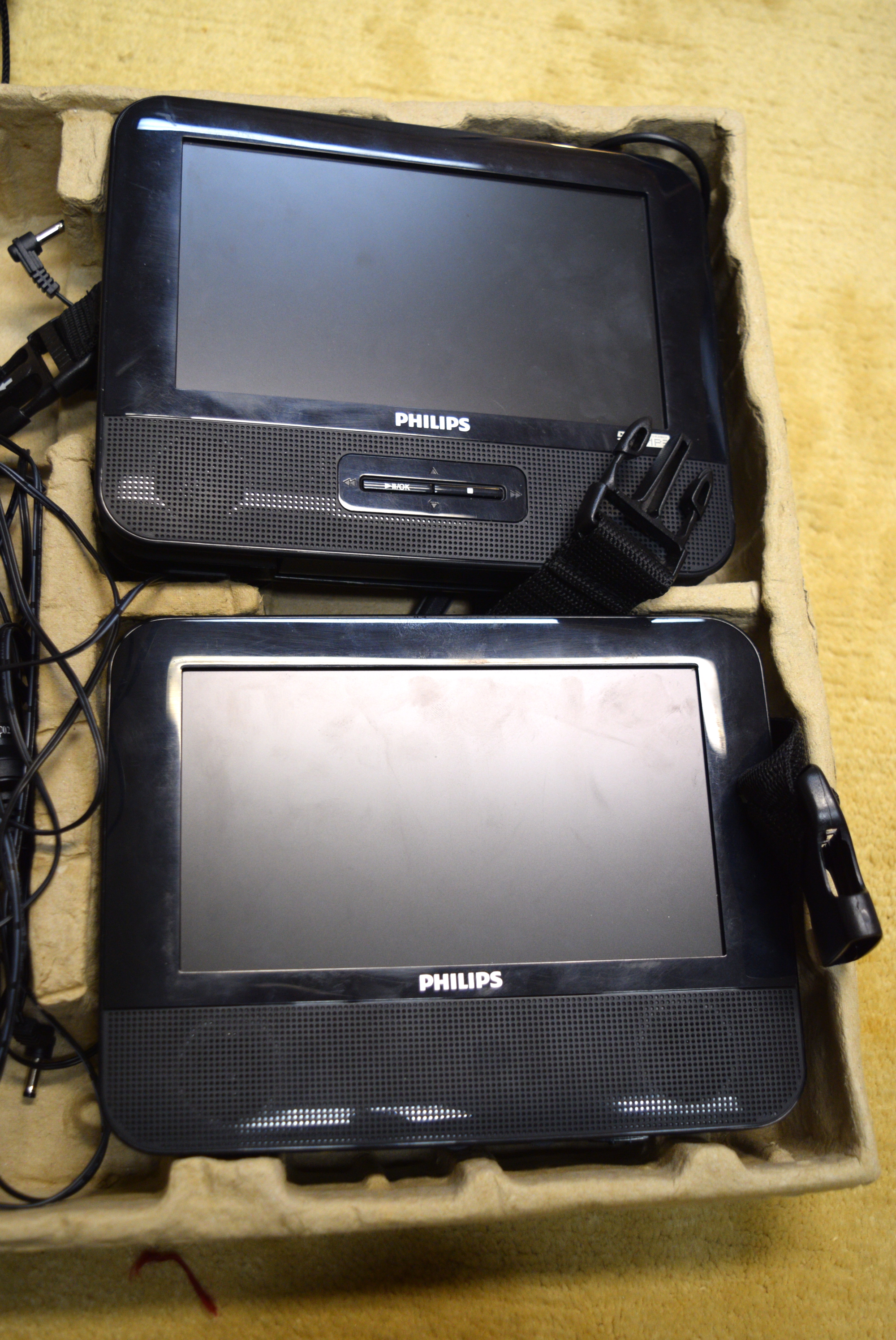 Philips and Audiovox Portable DVD Players
