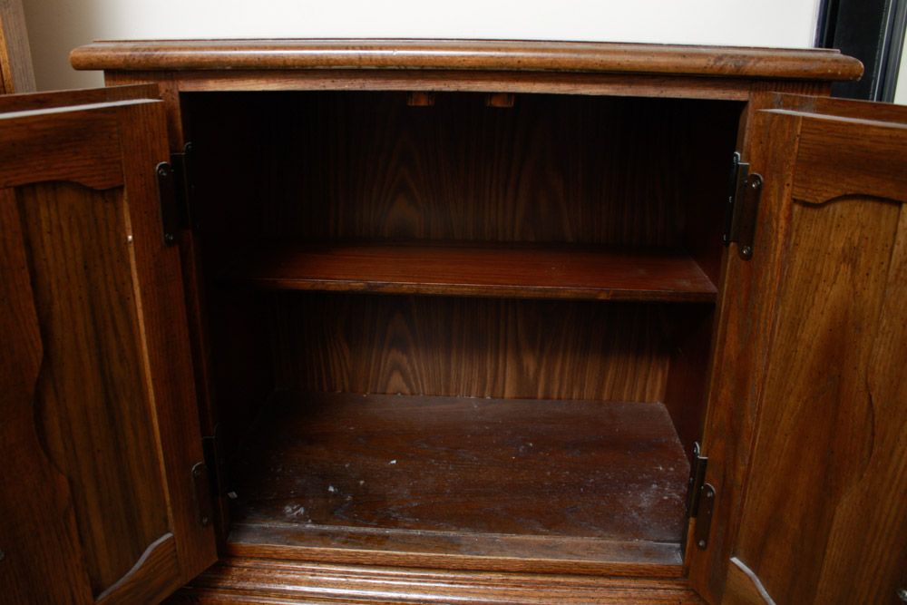Vintage Oak American Drew Nightstand