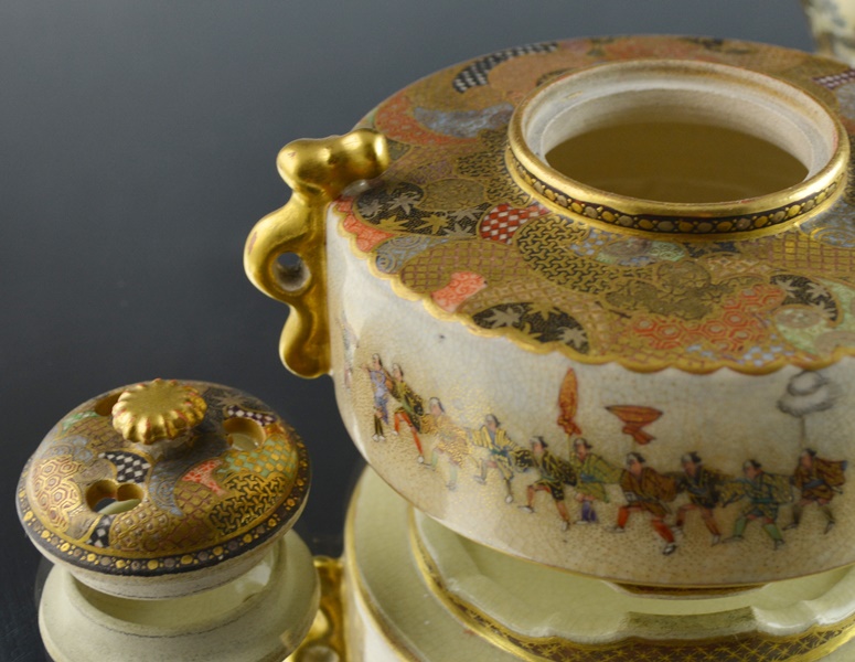 Stunning Vintage Asian Jar and Pair of Vases