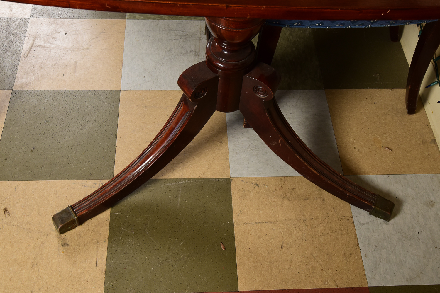 Sheraton Style Dining Table and Chairs