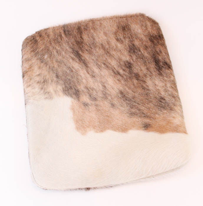 Haircalf Leather Egg-Style Chair