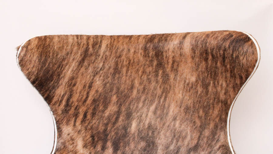 Haircalf Leather Egg-Style Chair