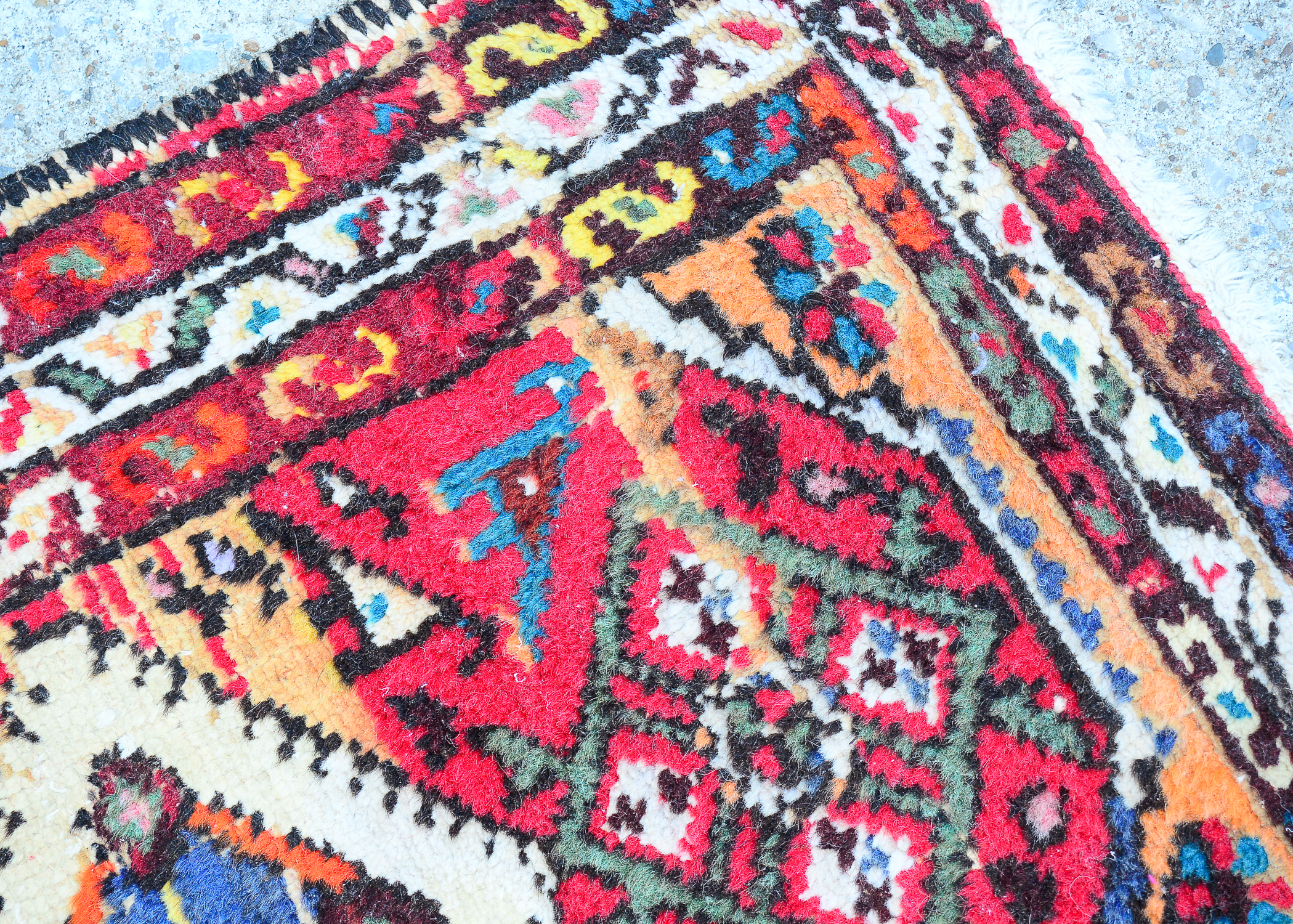 Handmade Persian Style Rug