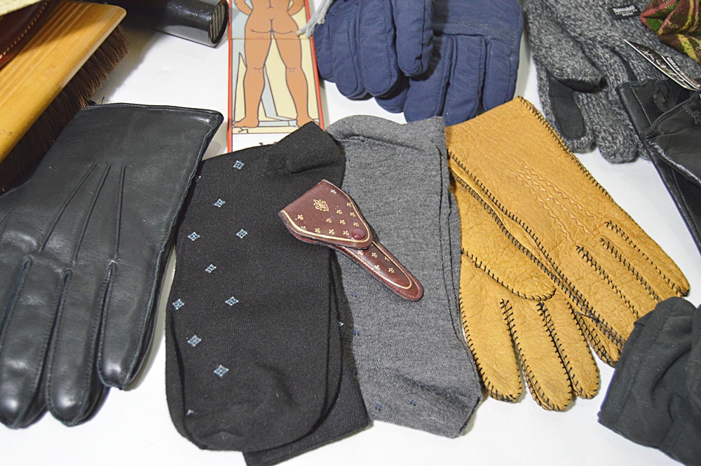Men's Accessories with Brooks Brothers Leather Gloves, Pigskin Gloves