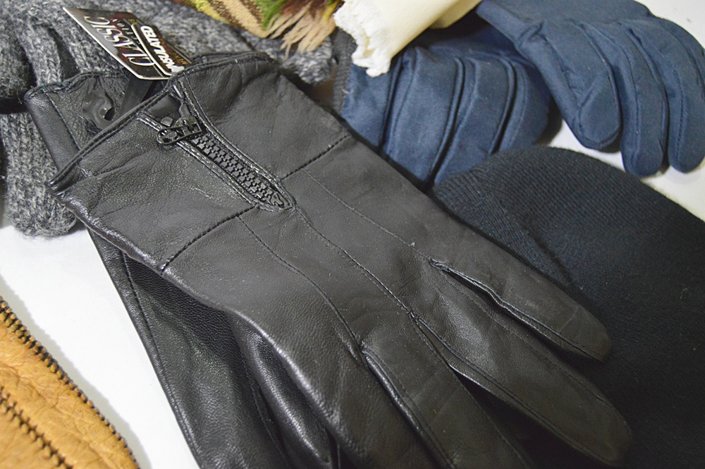 Men's Accessories with Brooks Brothers Leather Gloves, Pigskin Gloves