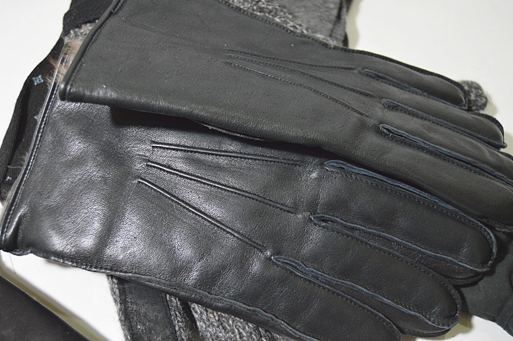 Men's Accessories with Brooks Brothers Leather Gloves, Pigskin Gloves