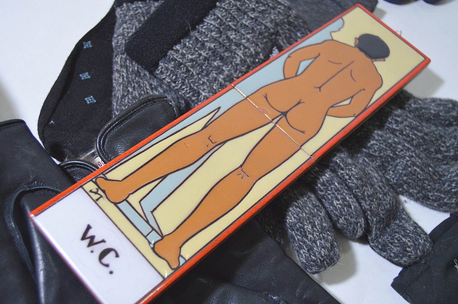 Men's Accessories with Brooks Brothers Leather Gloves, Pigskin Gloves