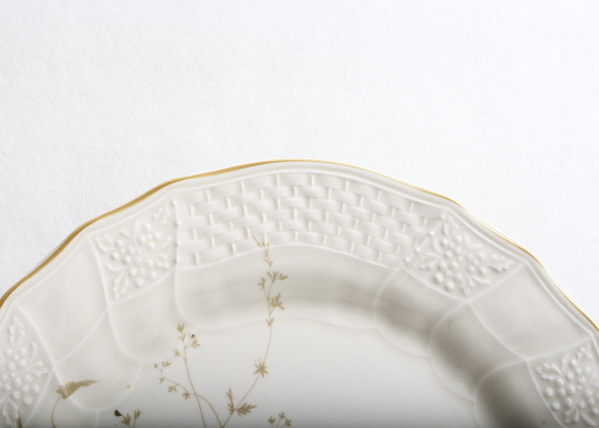 Four Settings of Mikasa Fine Ivory Margaux Dishware