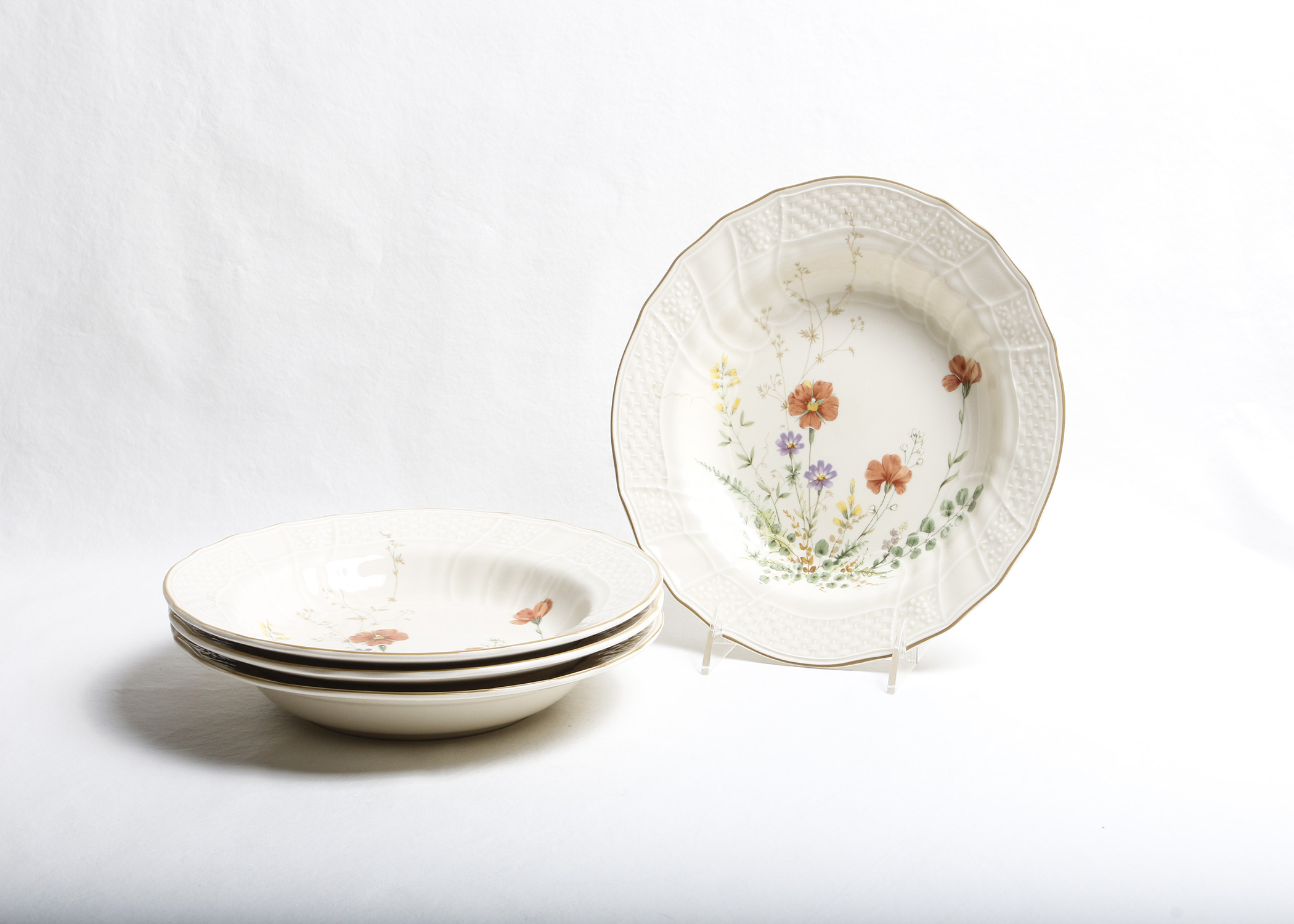 Four Settings of Mikasa Fine Ivory Margaux Dishware