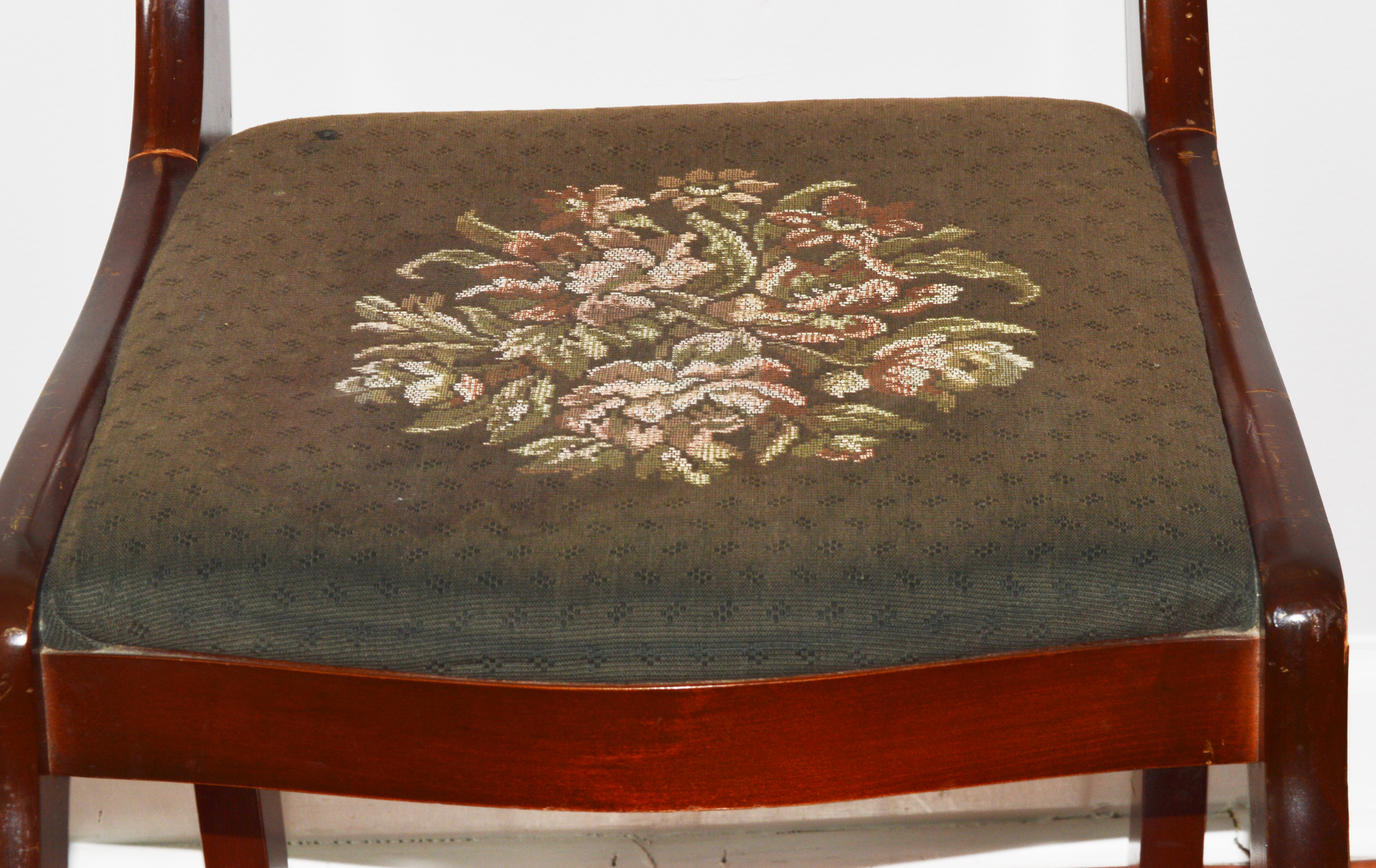 Queen Anne Style Oak Wood Upholstered Chair