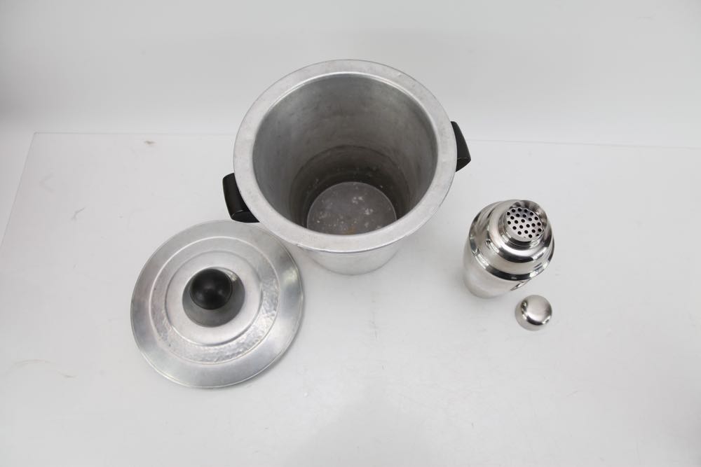 Margarator Margarita and Slush Machine with Bar Accessories