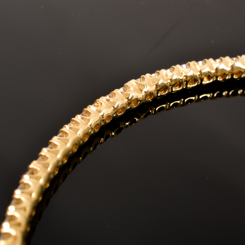14KT Yellow Gold 2.64ctw Diamond Bangle Bracelet