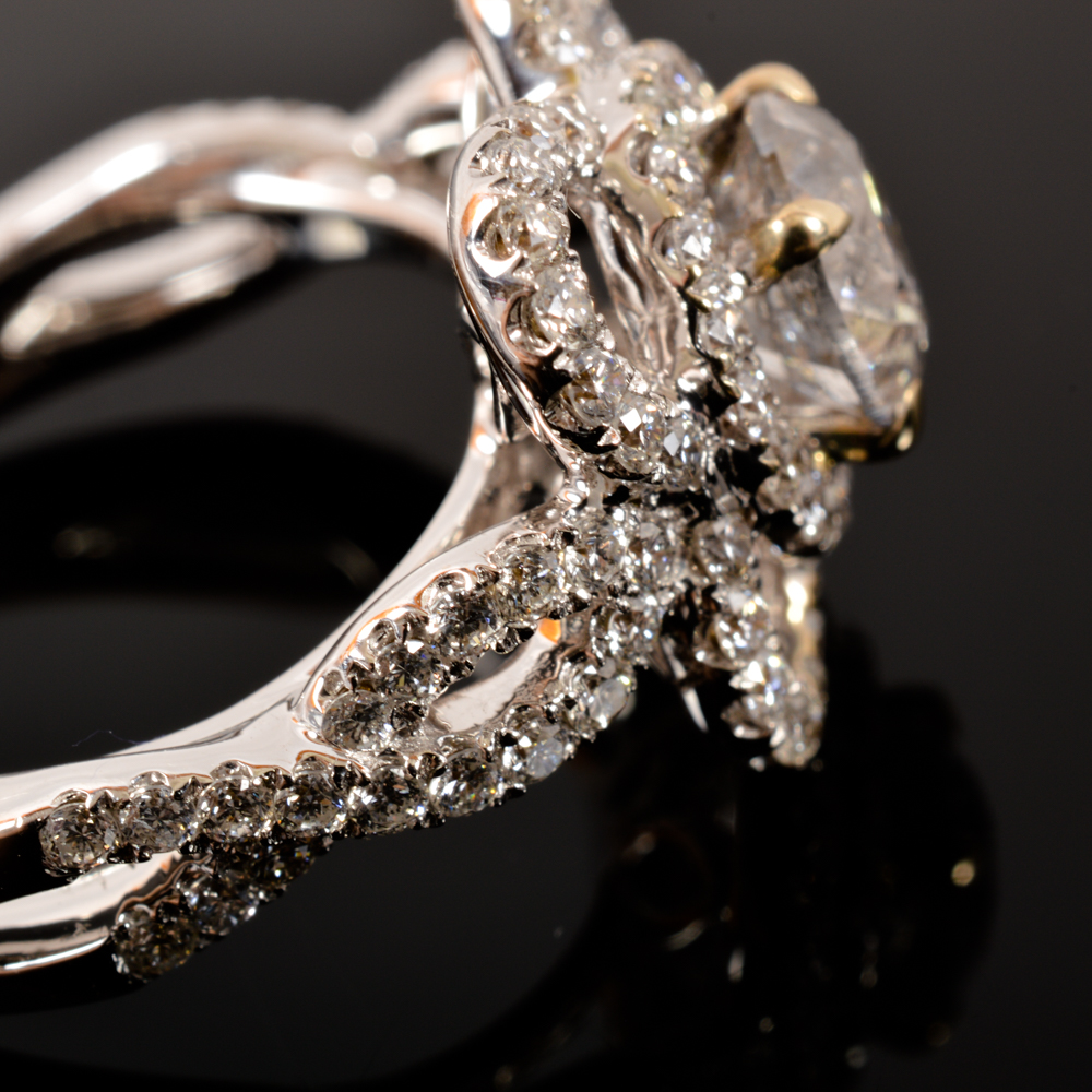 18KT White Gold Diamond Ring, Size 6 1/4