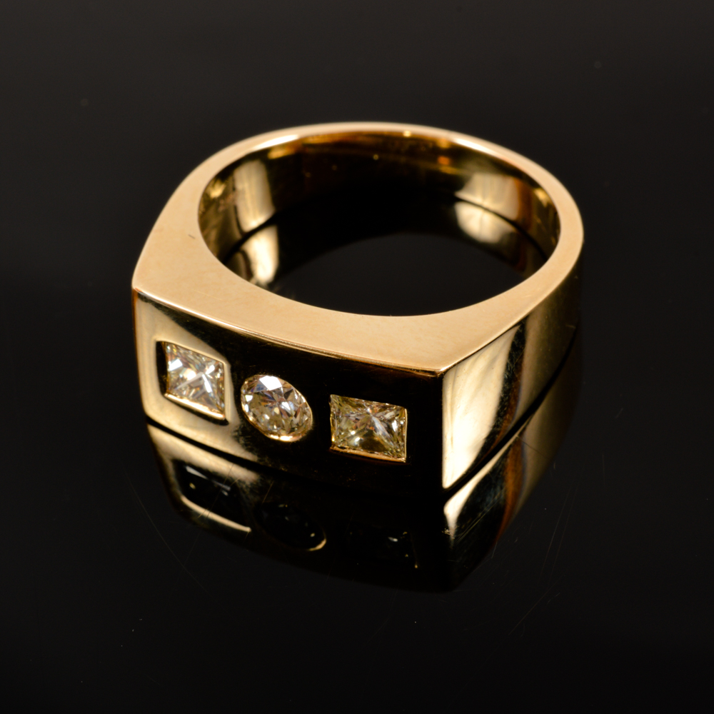 14KT Yellow Gold Gent's Flat Top Diamond Ring