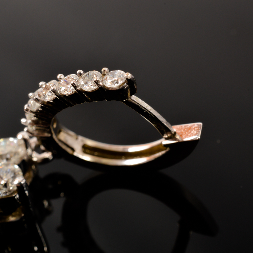 14KT White Gold 2.50ctw Diamond Cluster Flower Earrings