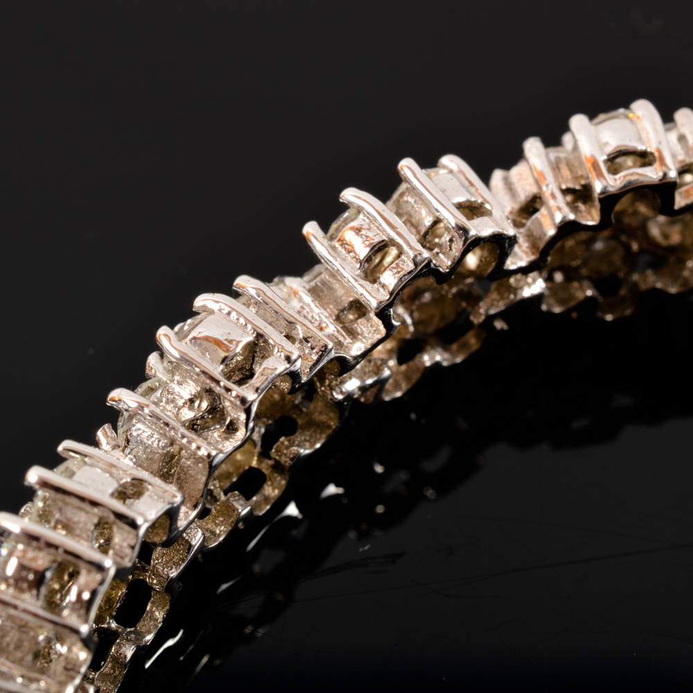 14KT White Gold Diamond Bangle Bracelet