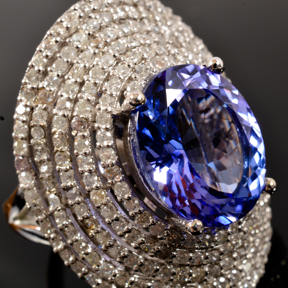 14K White Gold 5.56ct Tanzanite Diamond Ring
