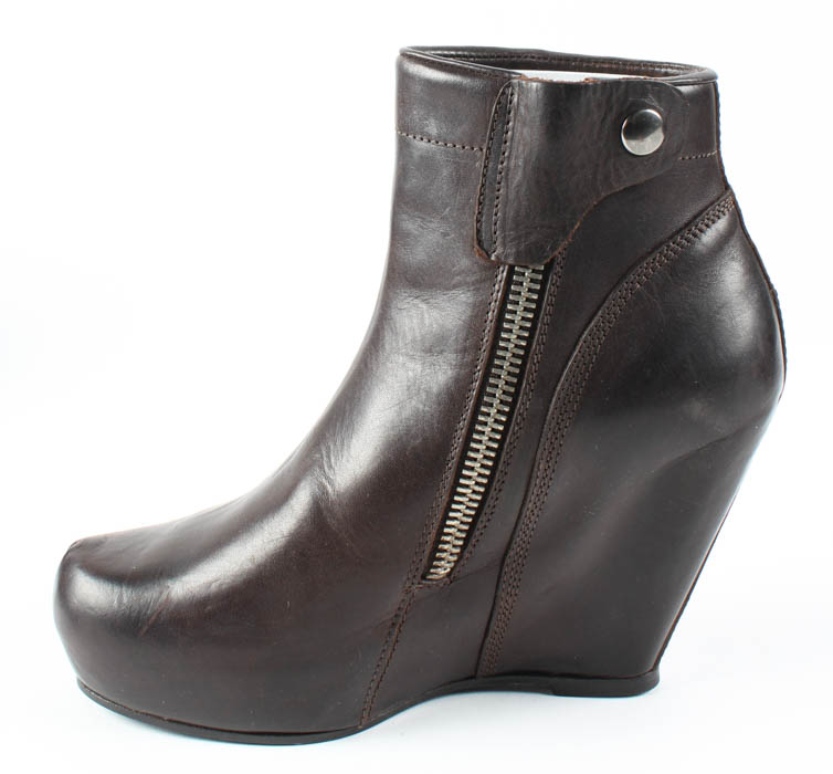 New "Scarpa Wedge" Brown Leather Wedge Boots by Rick Owens