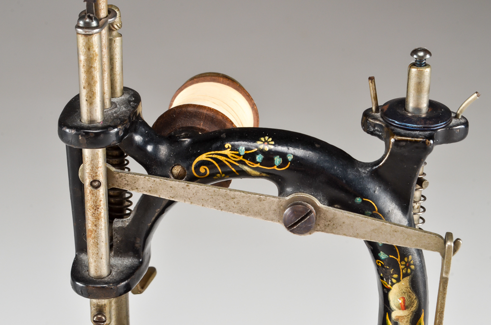 Antique Foley & Williams Midget Toy Sewing Machine