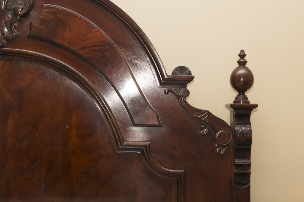 Henredon "Carlyle" King Bed