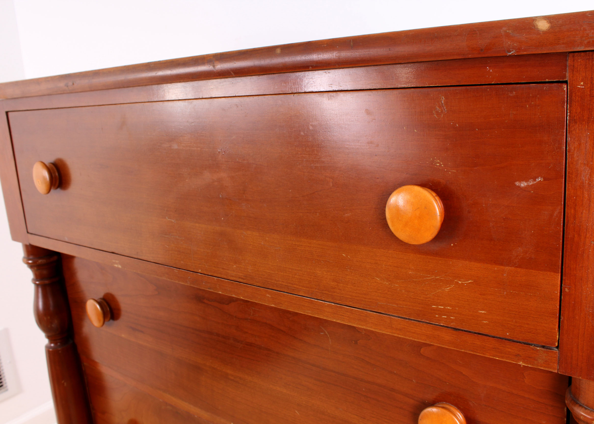 Neoclassical Federal Style Chest of Drawers