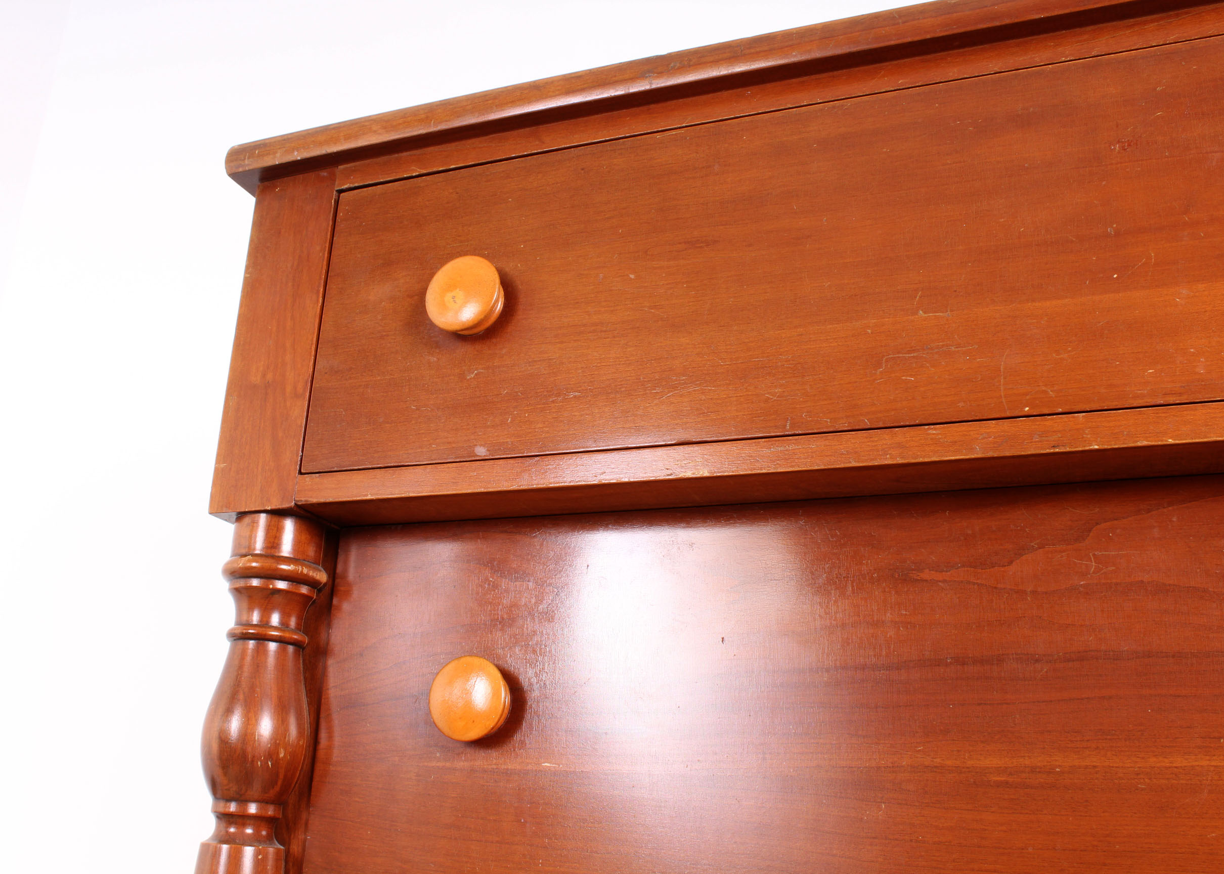 Neoclassical Federal Style Chest of Drawers