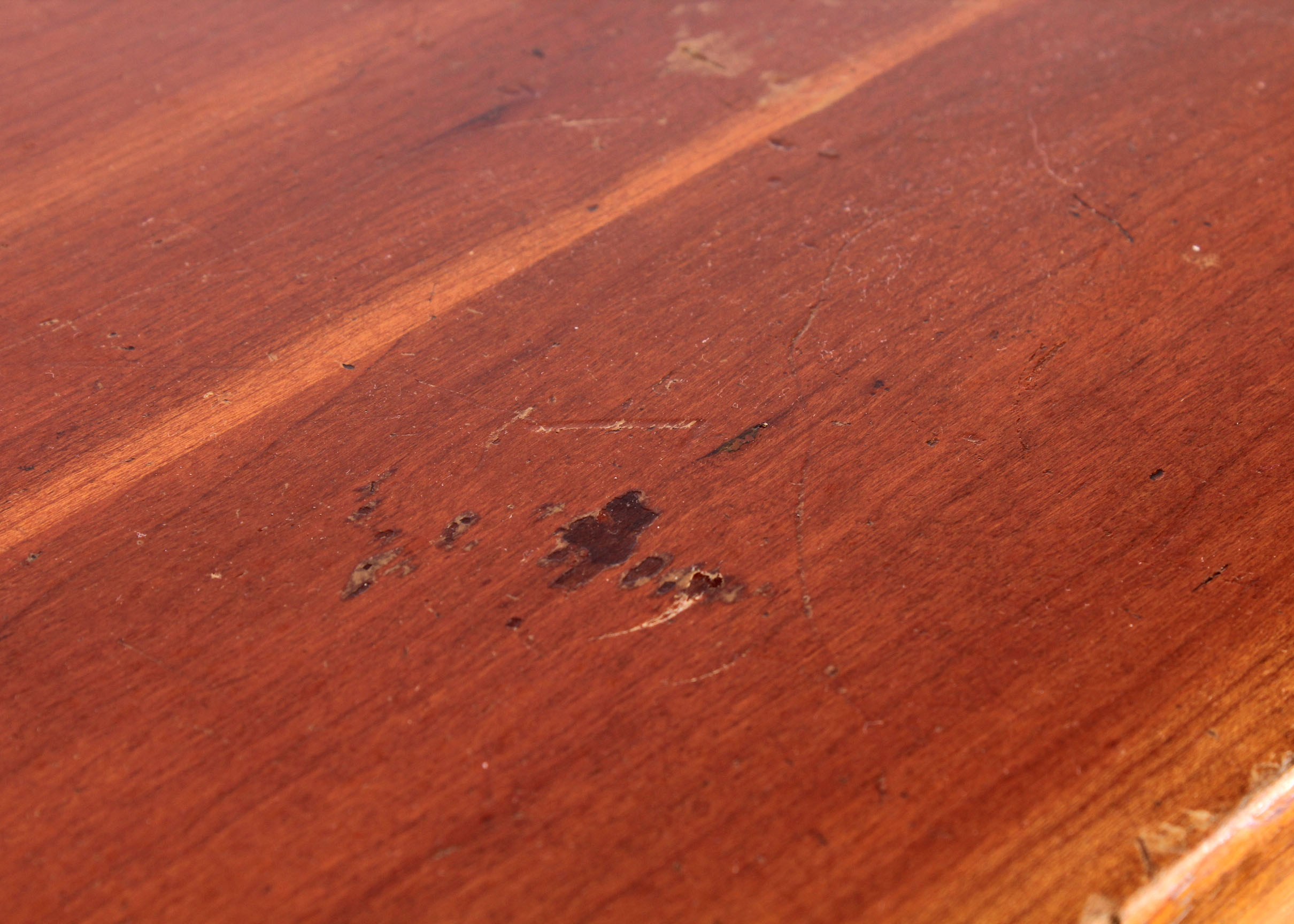 Neoclassical Federal Style Chest of Drawers