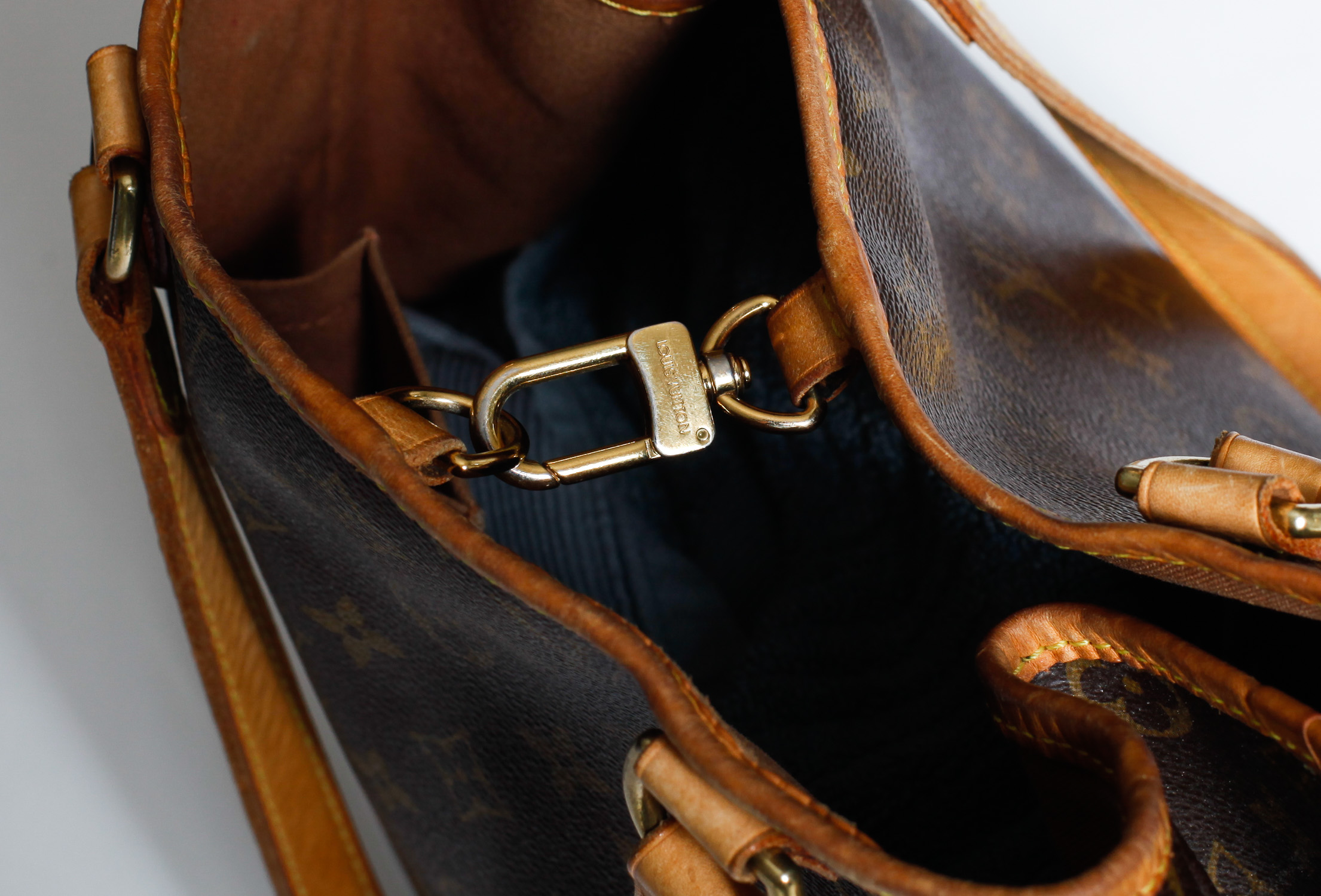 Louis Vuitton Batignolles Handbag