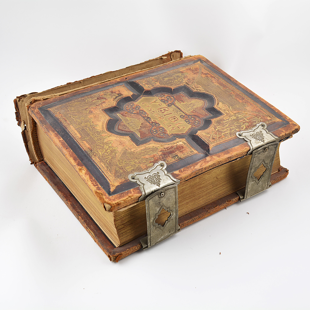 Antique Welsh Family Bible