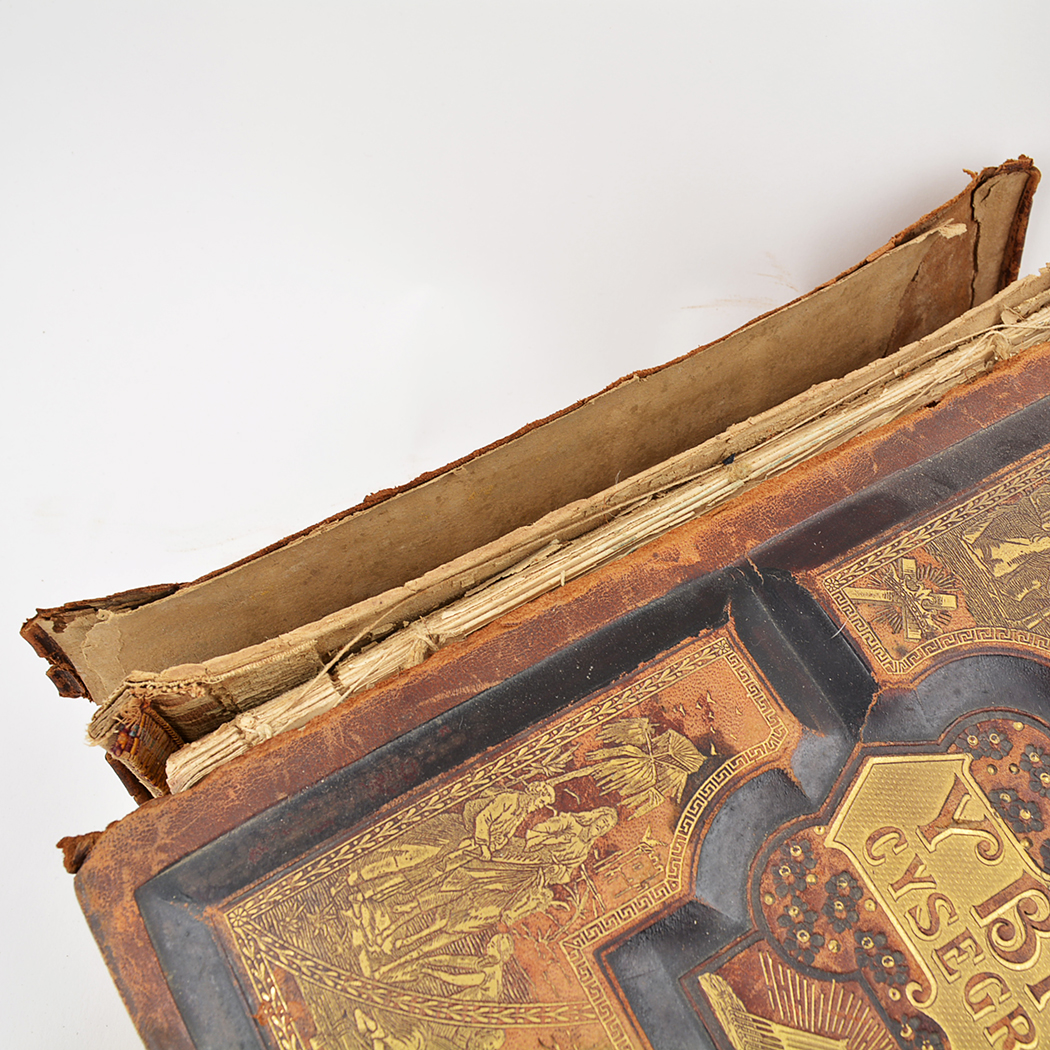 Antique Welsh Family Bible