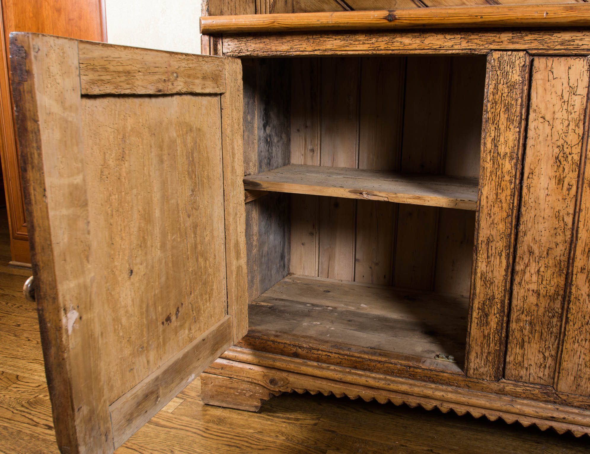 Large Oak Welsh Style Cupboard